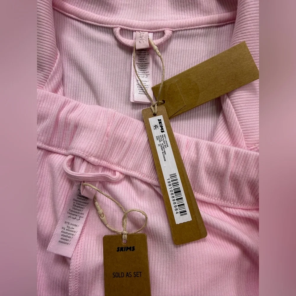NWT Skims Soft Lounge Rib Sleep Pajama Set Pink Cherry Blossom Size 2X - Picture 8 of 16
